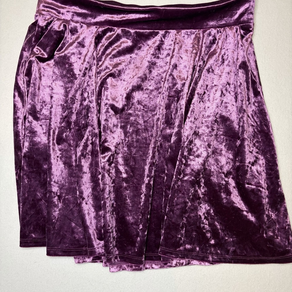 TORRID Size 1 XL Women's Wine Purple Velvet Skirt Elastic Waist/Party/Cruise